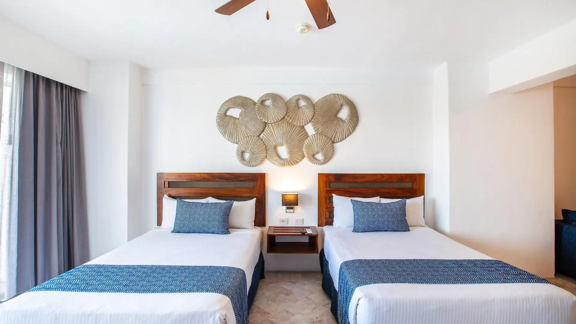 Vamar Vallarta All Inclusive Marina & Beach Resort Puerto Vallarta 4*,